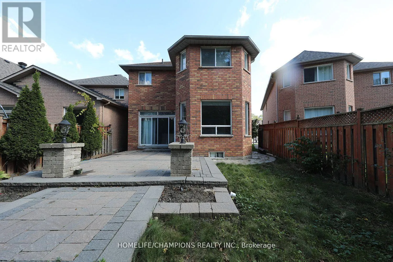 142 ESTATE GARDEN AVENUE