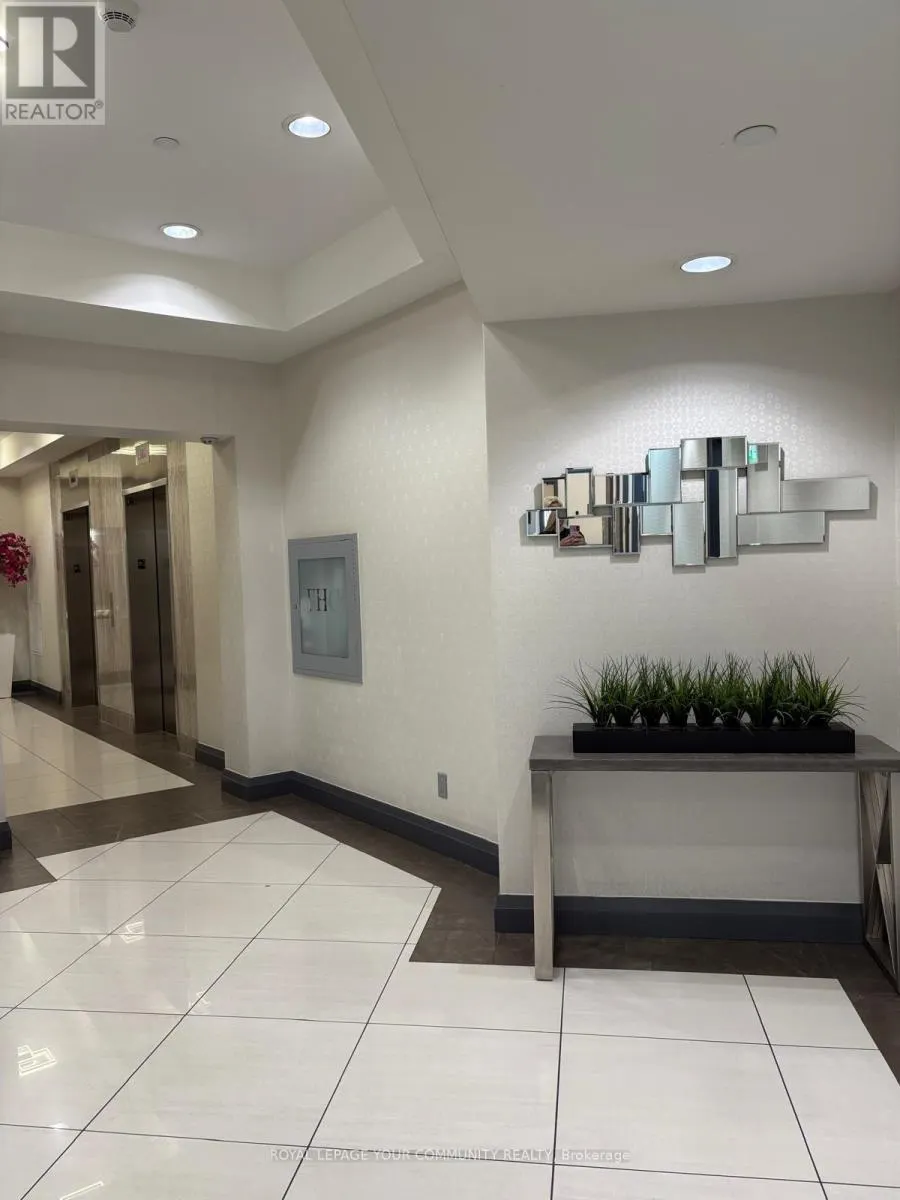 1606 - 7171 YONGE STREET