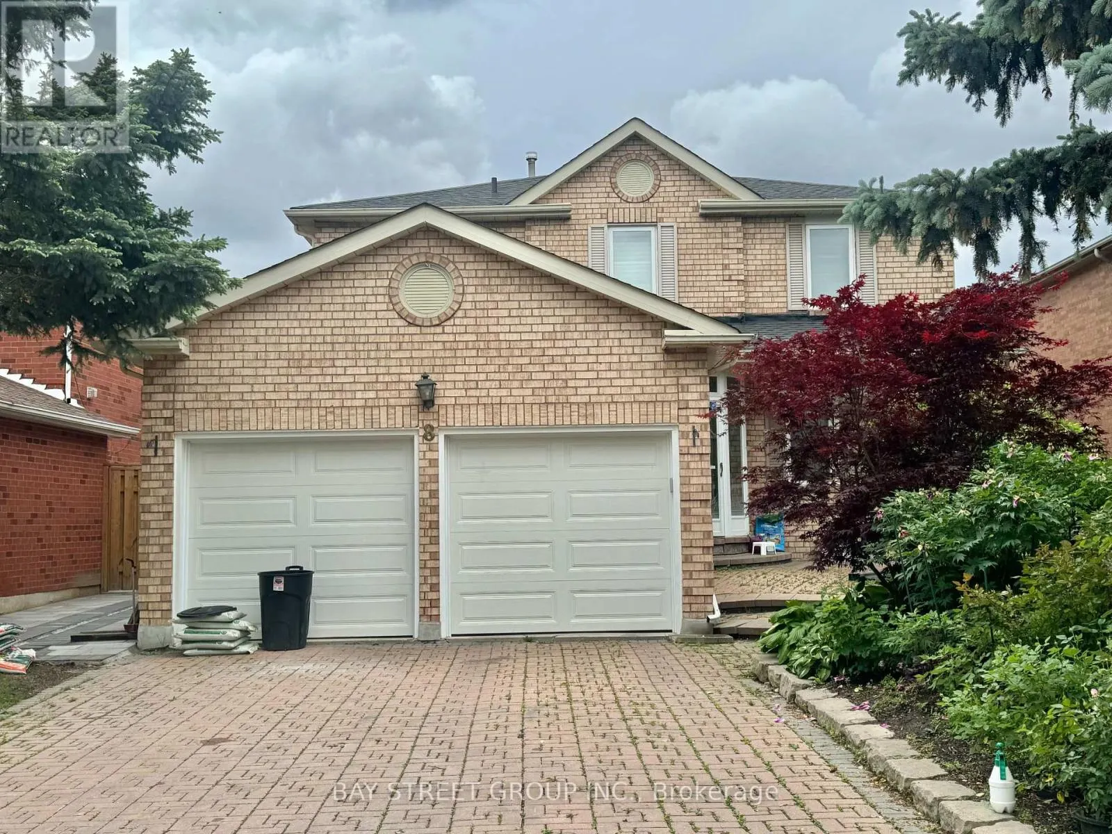 ONE ROOM IN W/O BASEMENT - 8 QUEENSGATE COURT