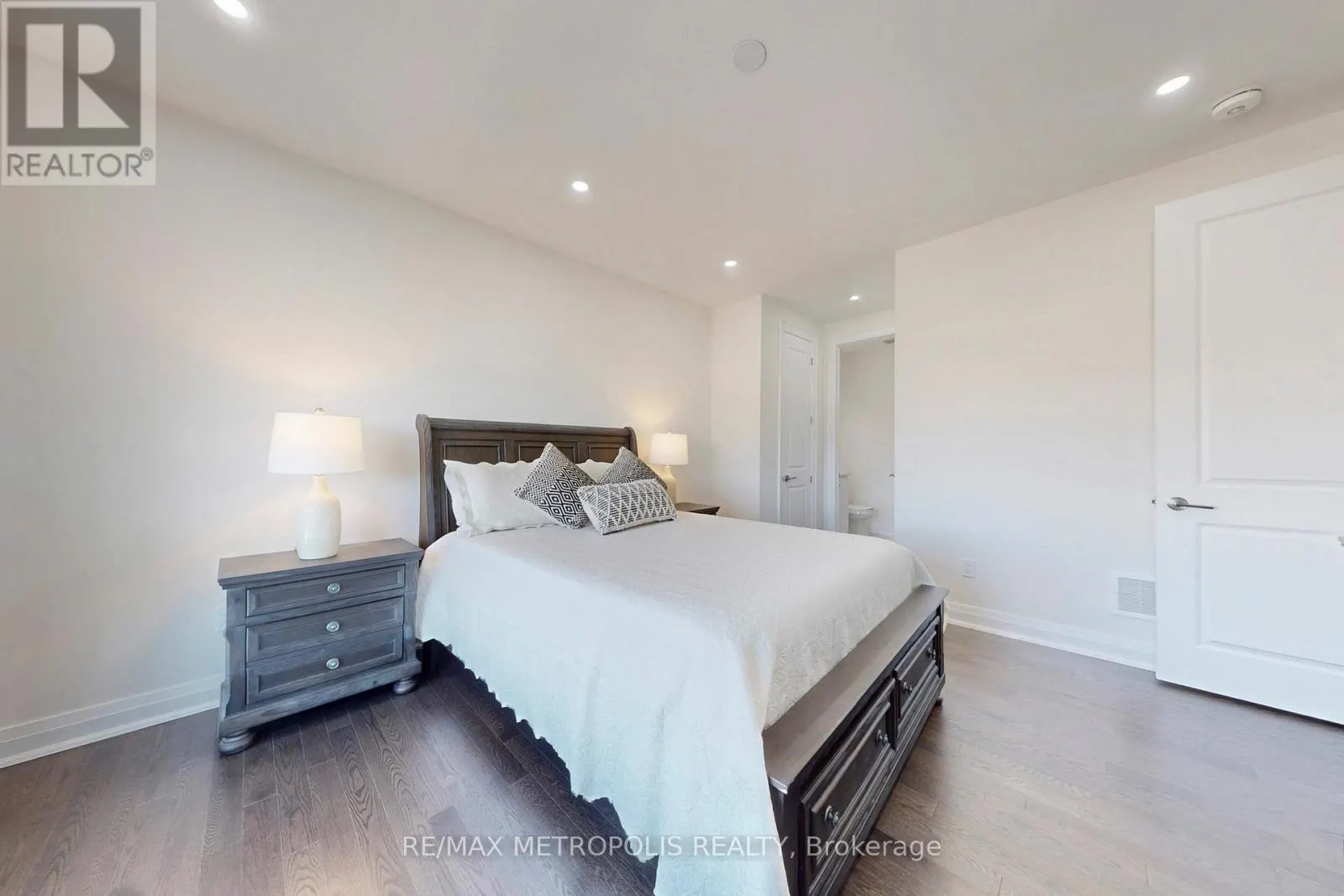 163 BALLANTYNE BOULEVARD