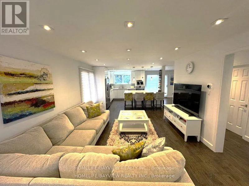 23 HOLM CRESCENT