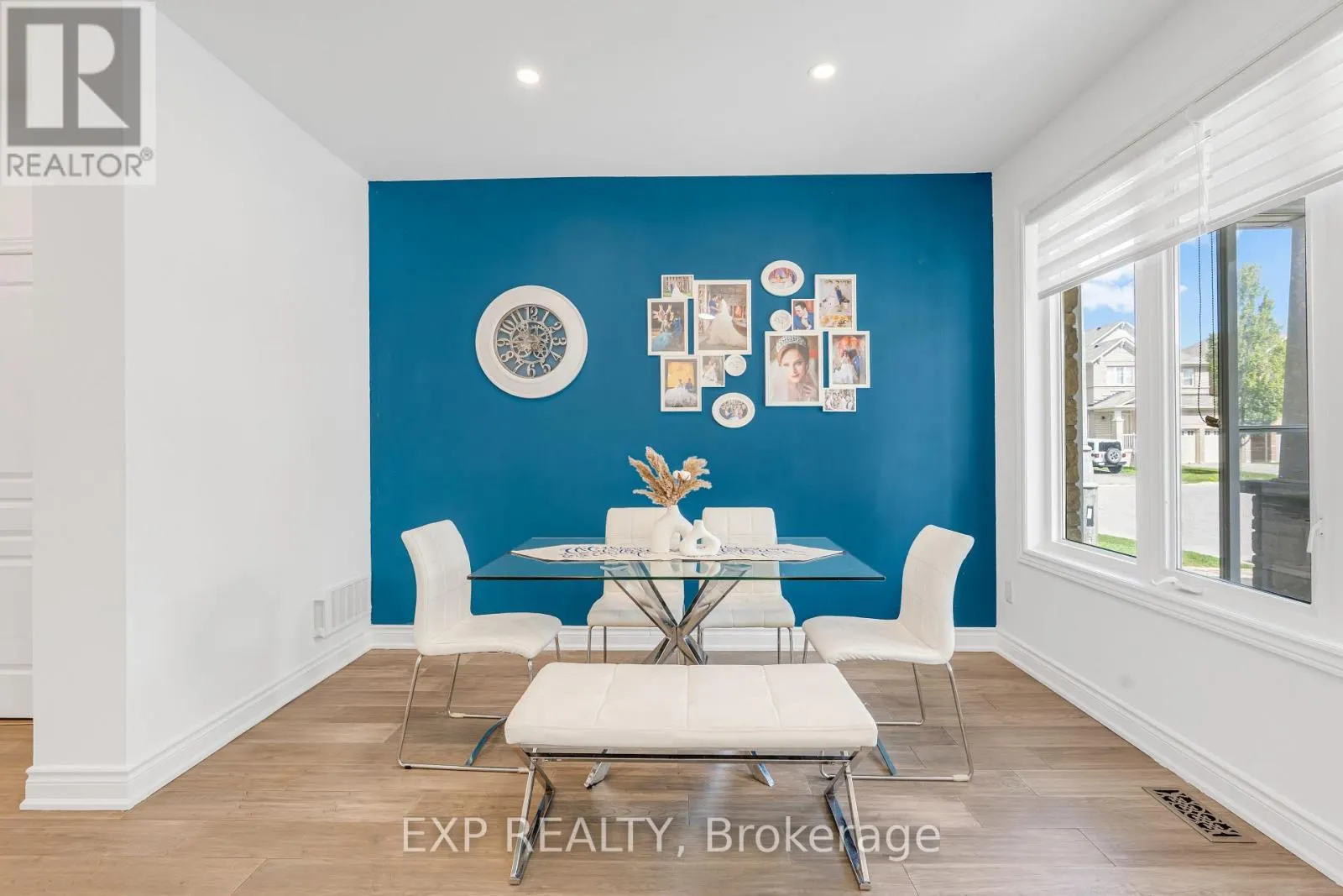 4 SEIFFER CRESCENT