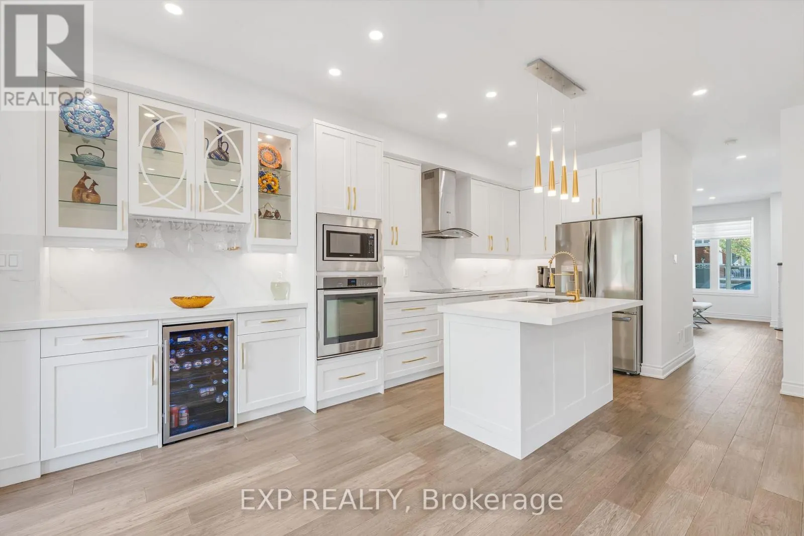 4 SEIFFER CRESCENT