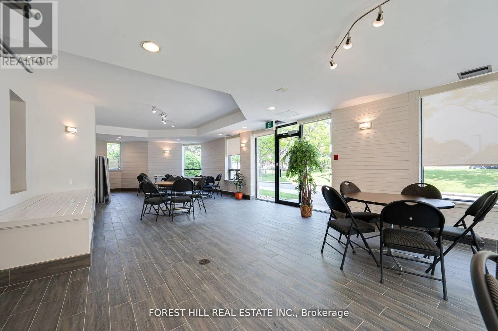 308 - 7440 BATHURST STREET