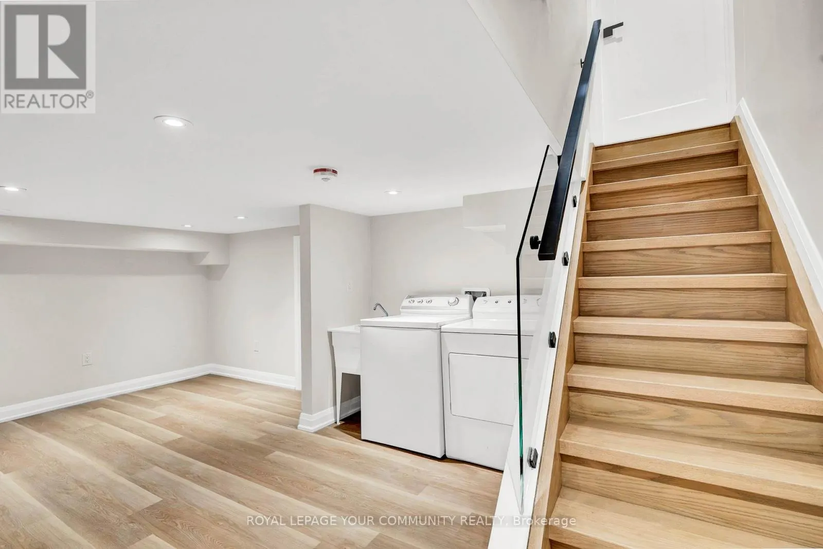 141 CLARENCE STREET