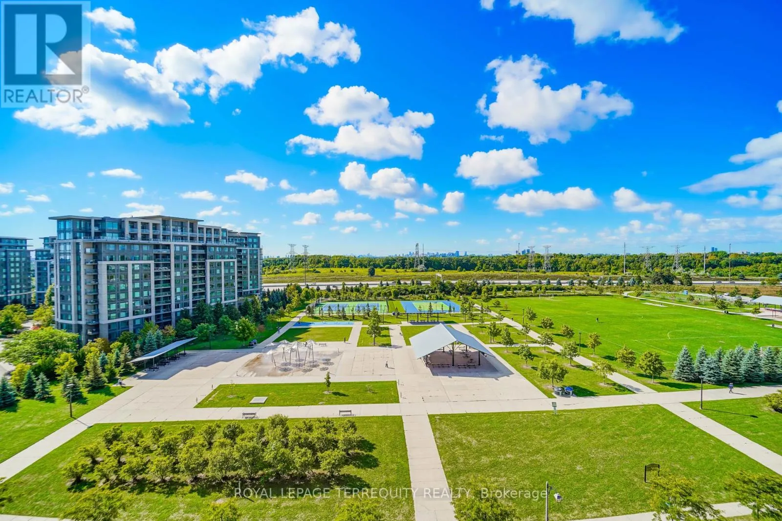 1011 - 39 GALLERIA PARKWAY