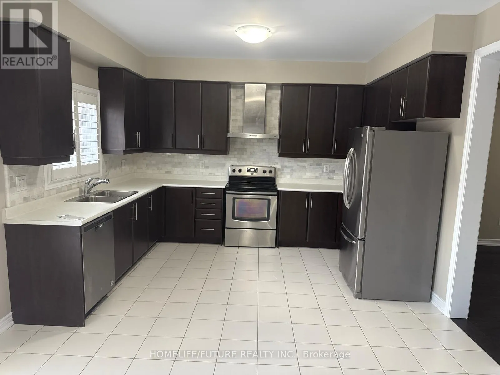 1399 LORMEL GATE