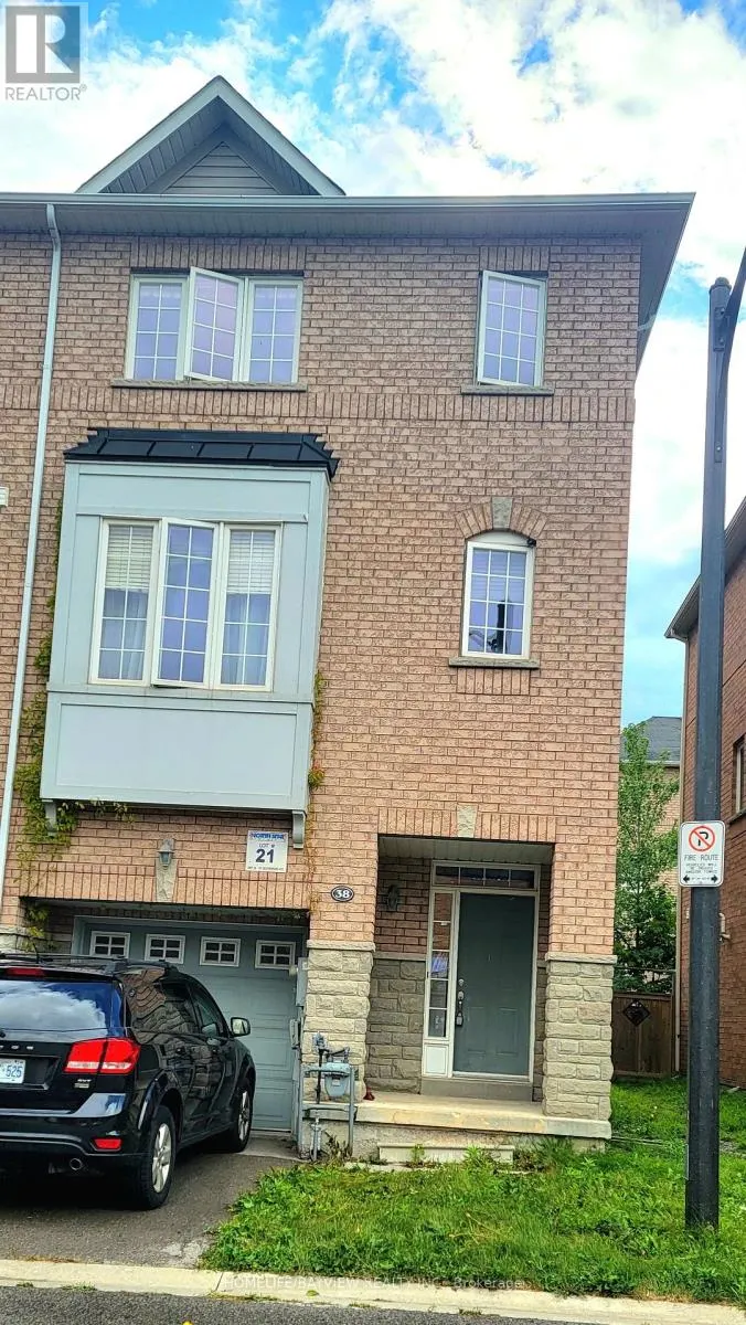 38 - 151 SILVERWOOD AVENUE