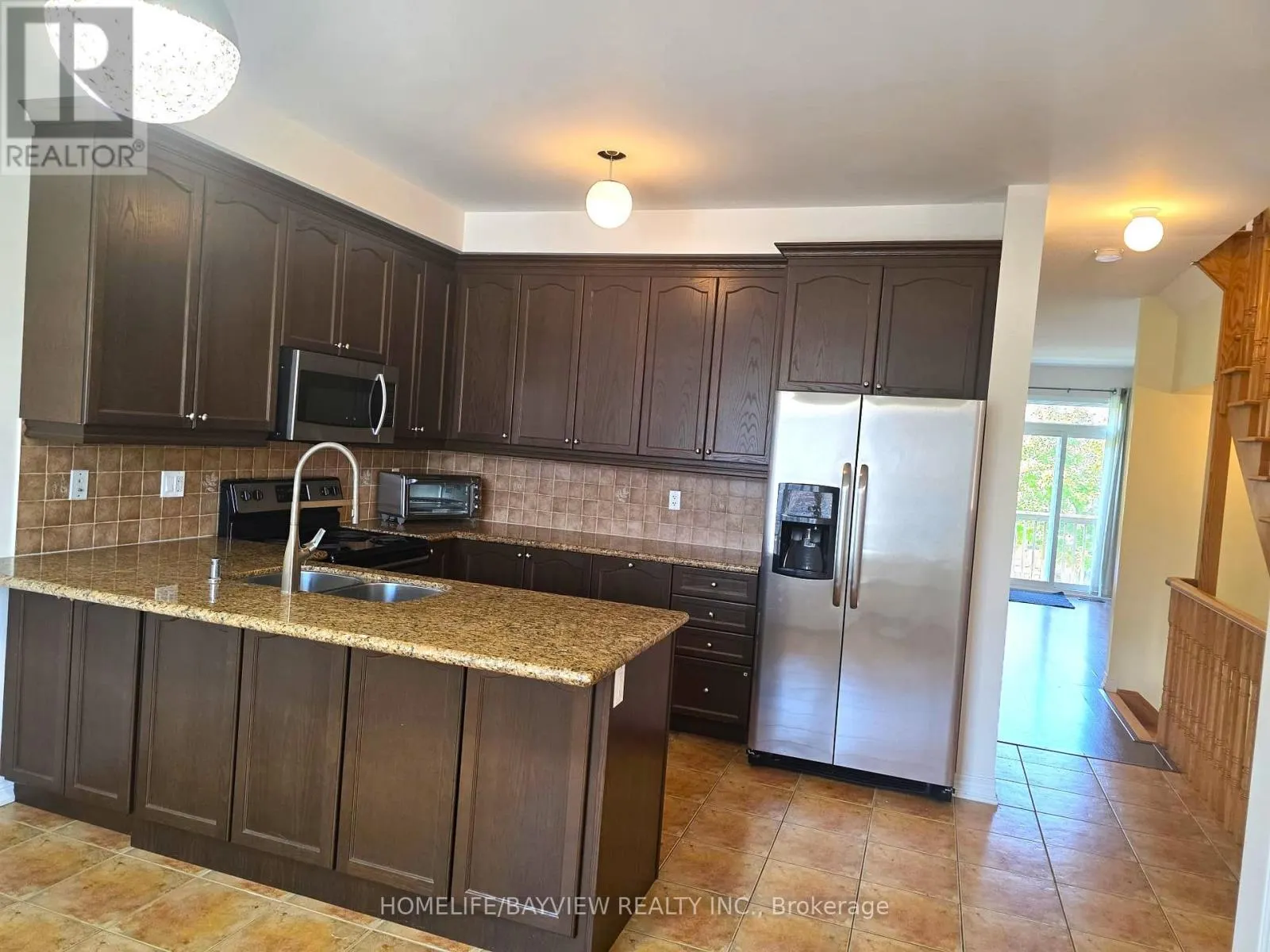 38 - 151 SILVERWOOD AVENUE
