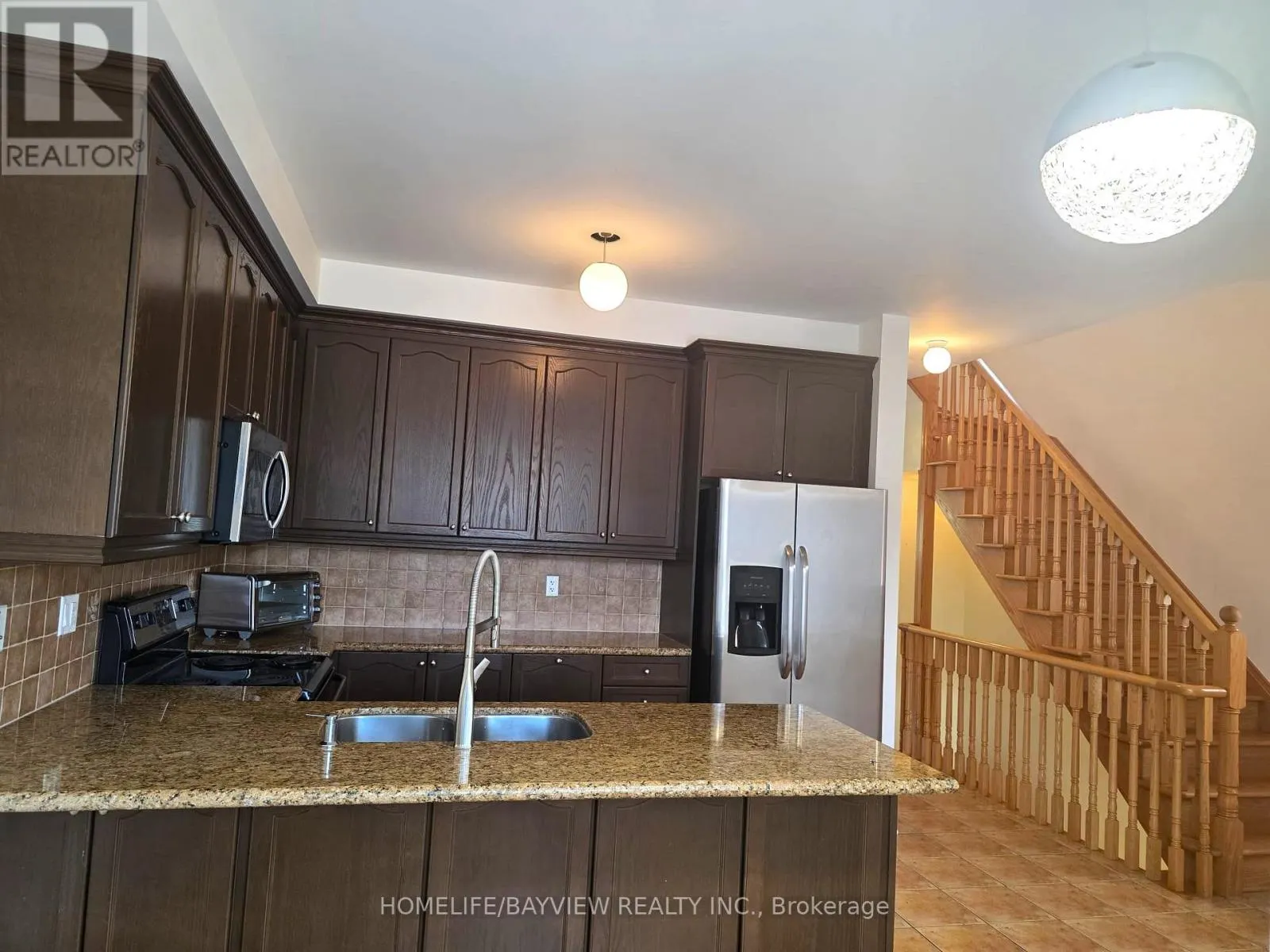 38 - 151 SILVERWOOD AVENUE