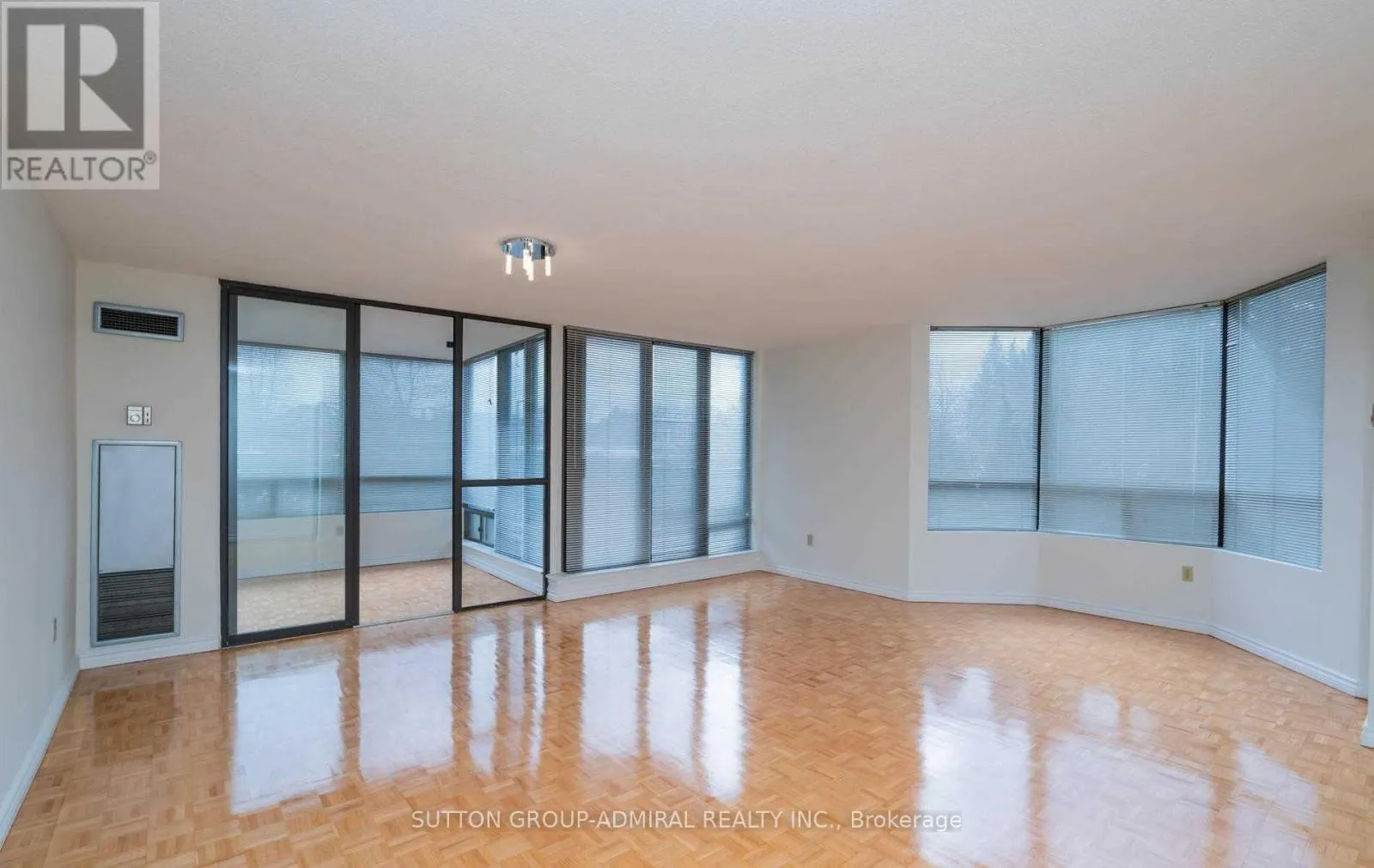 102 - 7460 BATHURST STREET