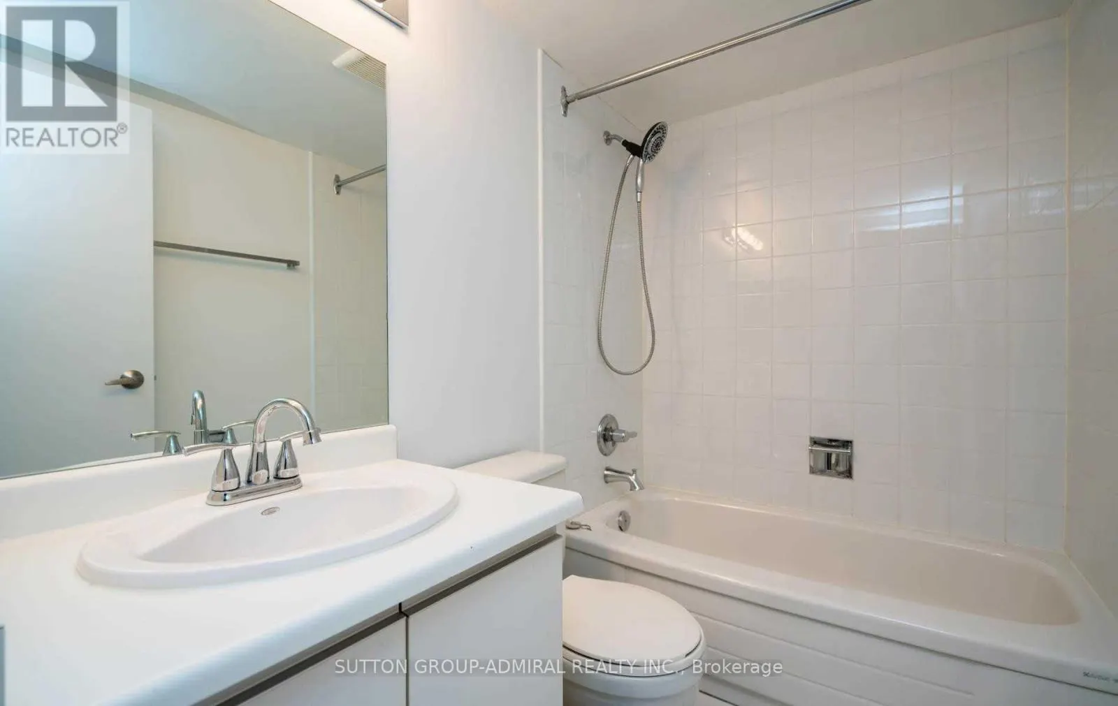 102 - 7460 BATHURST STREET