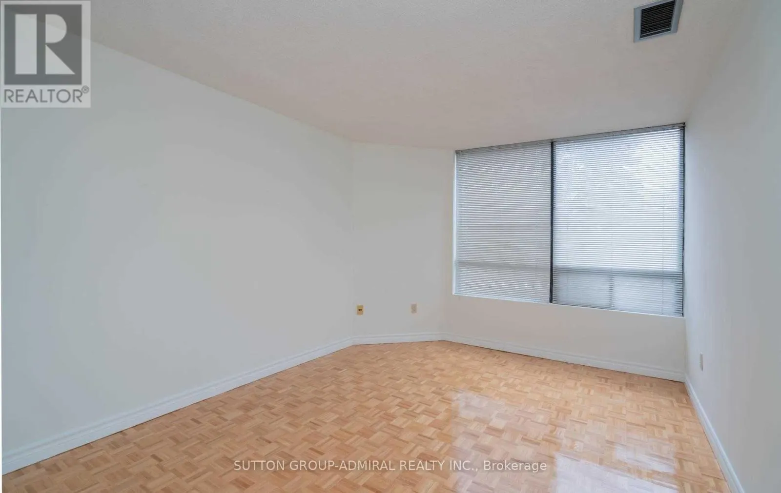 102 - 7460 BATHURST STREET