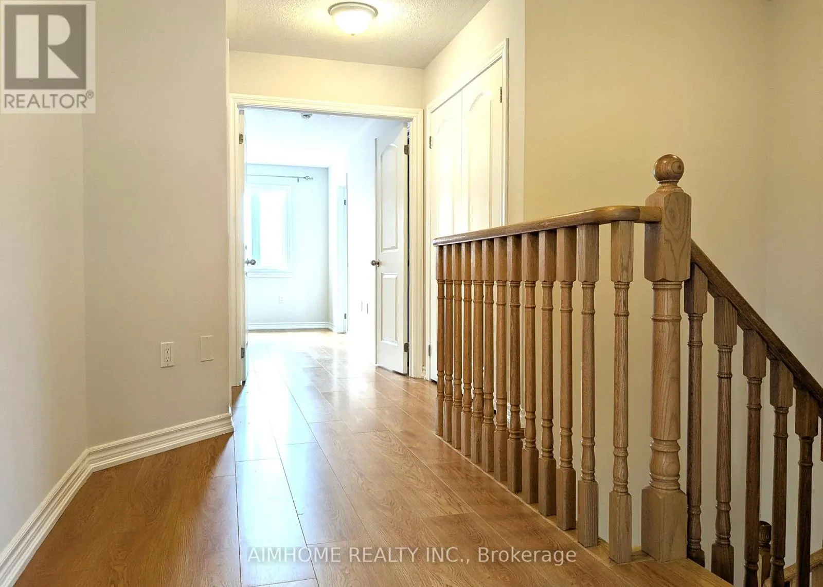 29 BAMBURG STREET N