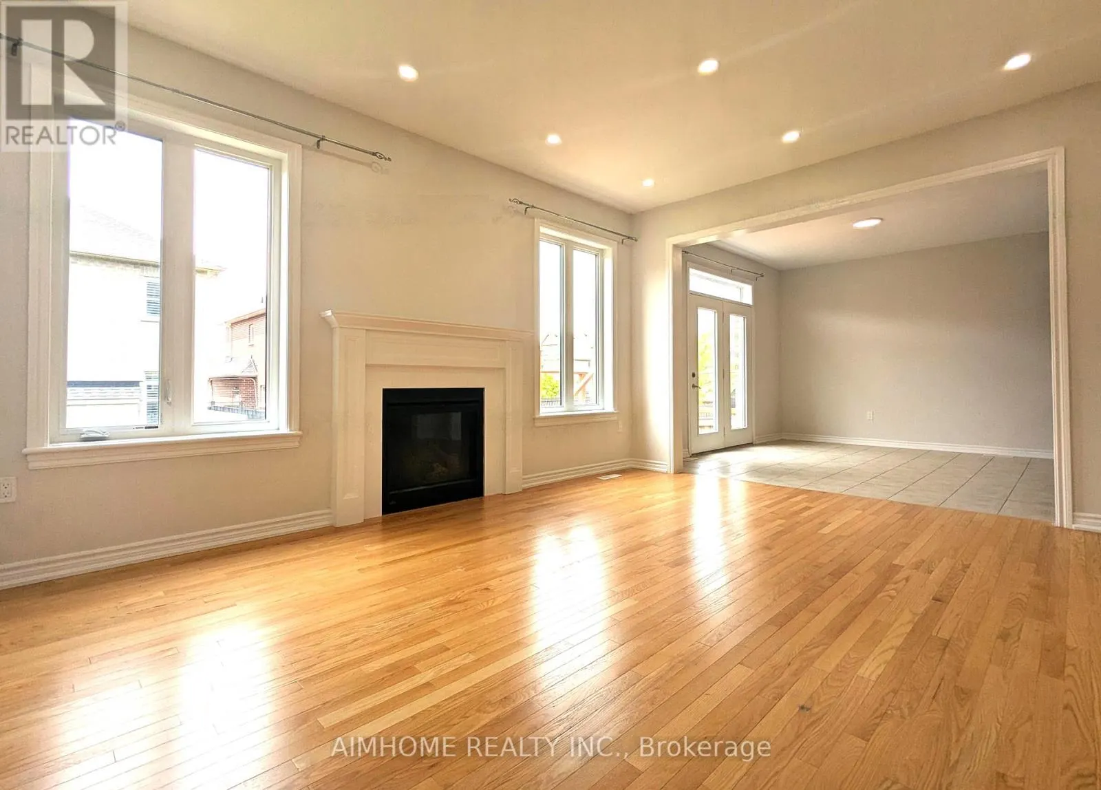 29 BAMBURG STREET N