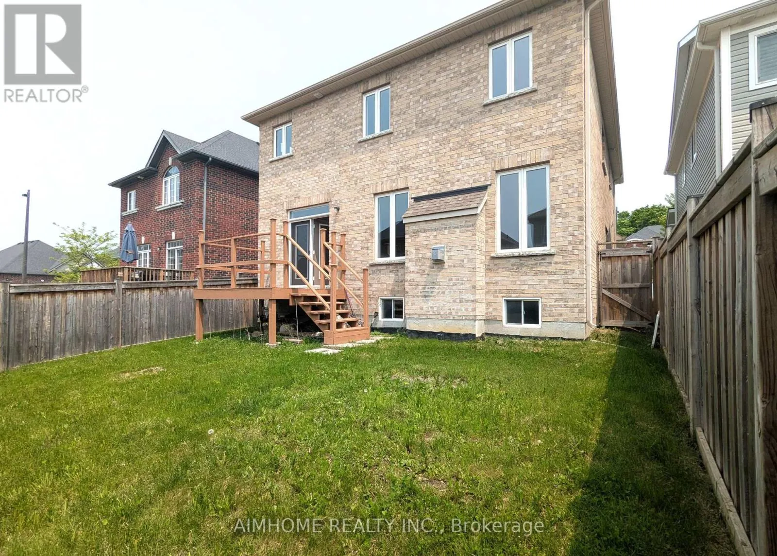 29 BAMBURG STREET N
