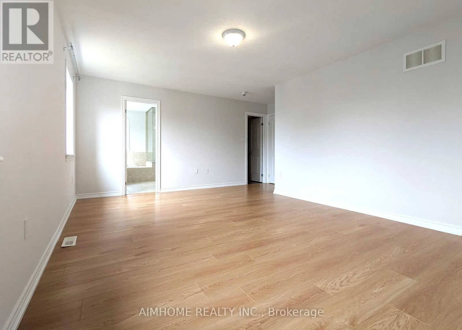 29 BAMBURG STREET N