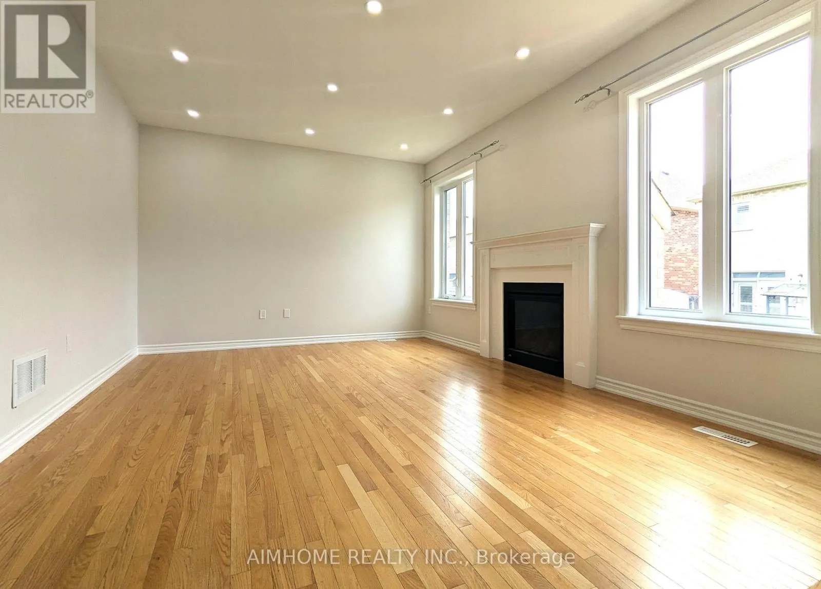 29 BAMBURG STREET N