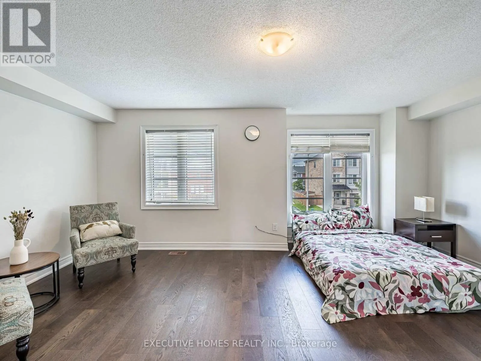 15 LOWTHER AVENUE