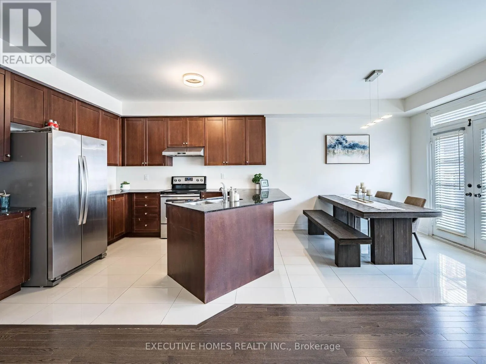 15 LOWTHER AVENUE