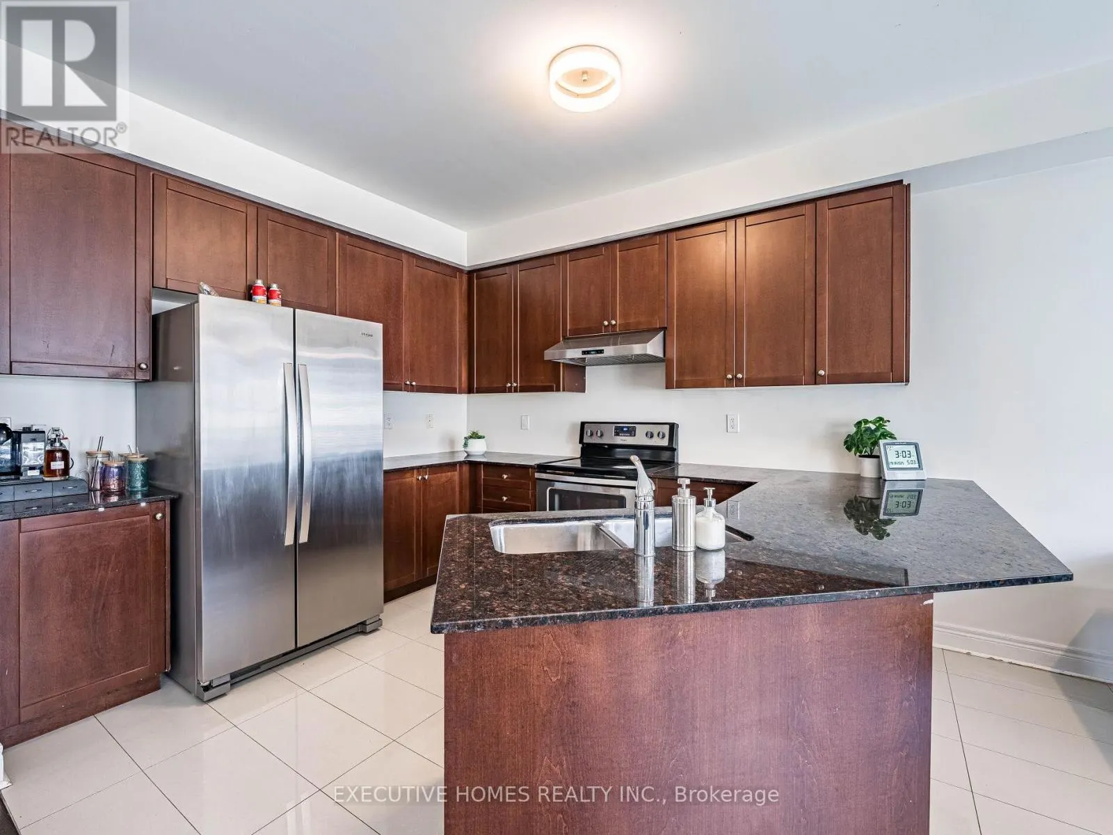 15 LOWTHER AVENUE