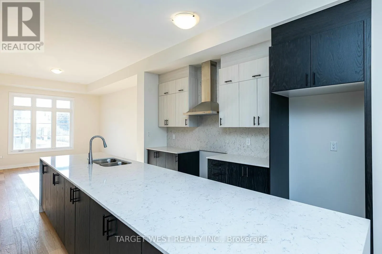 23 ARCHAMBAULT WAY