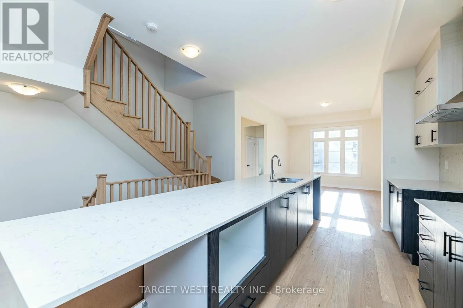 23 ARCHAMBAULT WAY