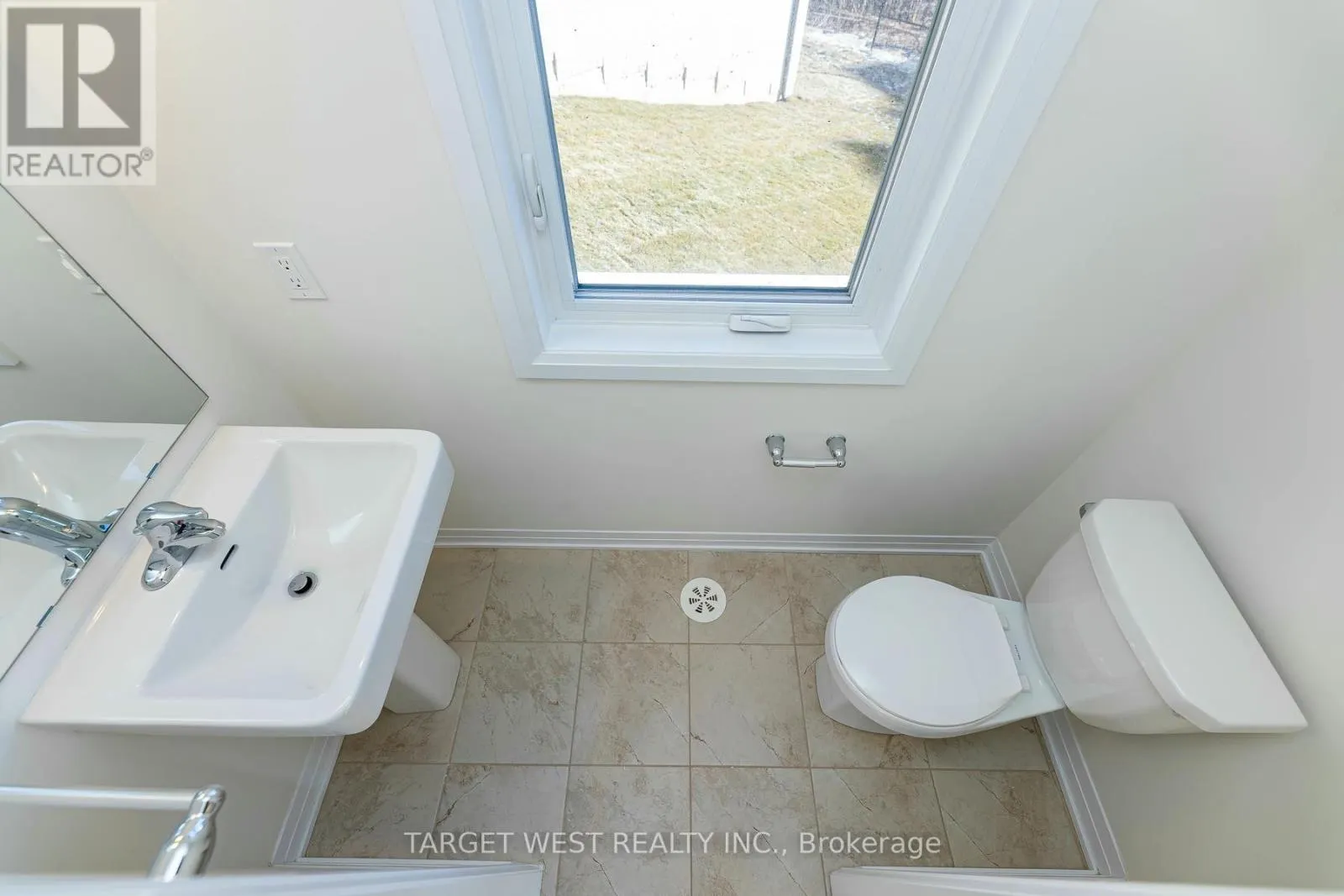 23 ARCHAMBAULT WAY
