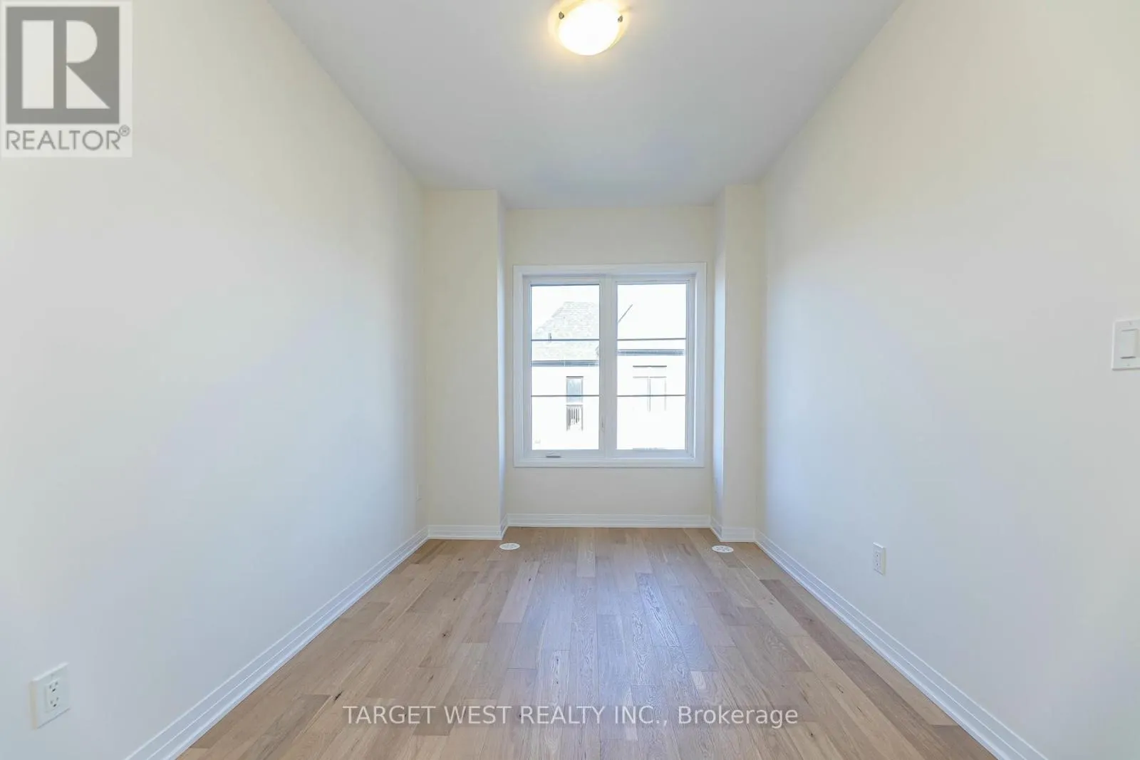 23 ARCHAMBAULT WAY