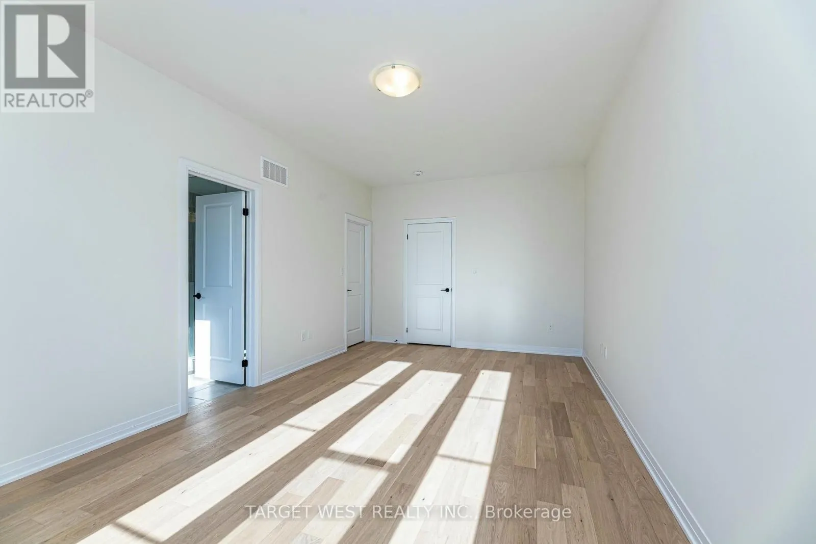 23 ARCHAMBAULT WAY