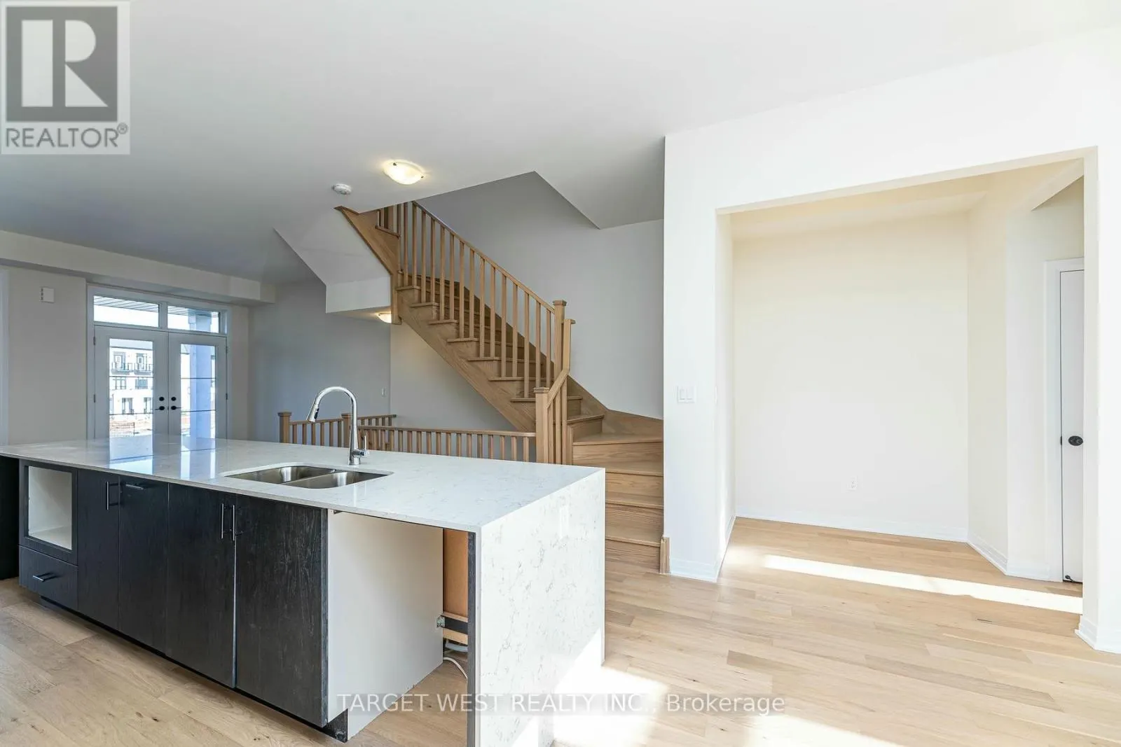 23 ARCHAMBAULT WAY