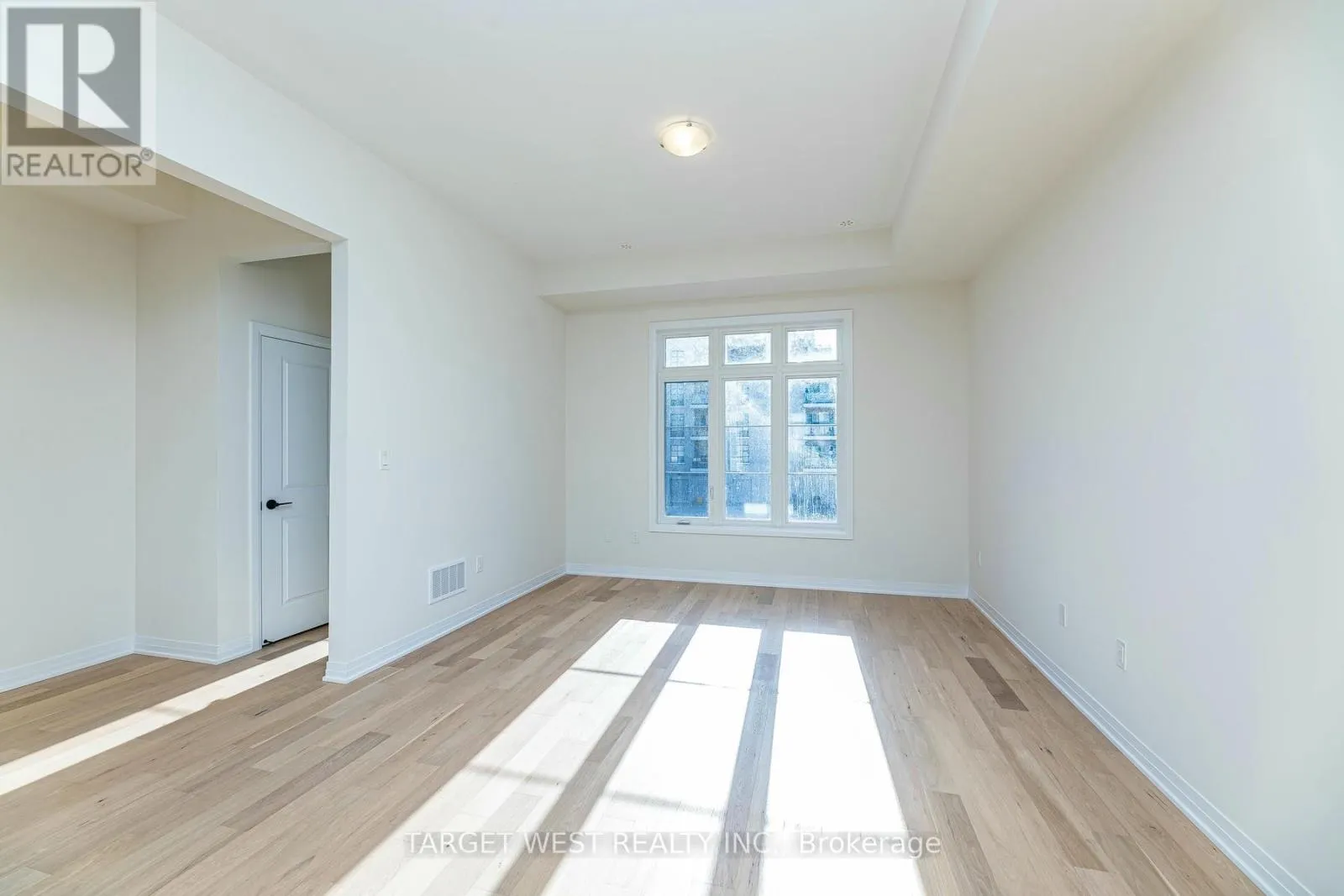 23 ARCHAMBAULT WAY