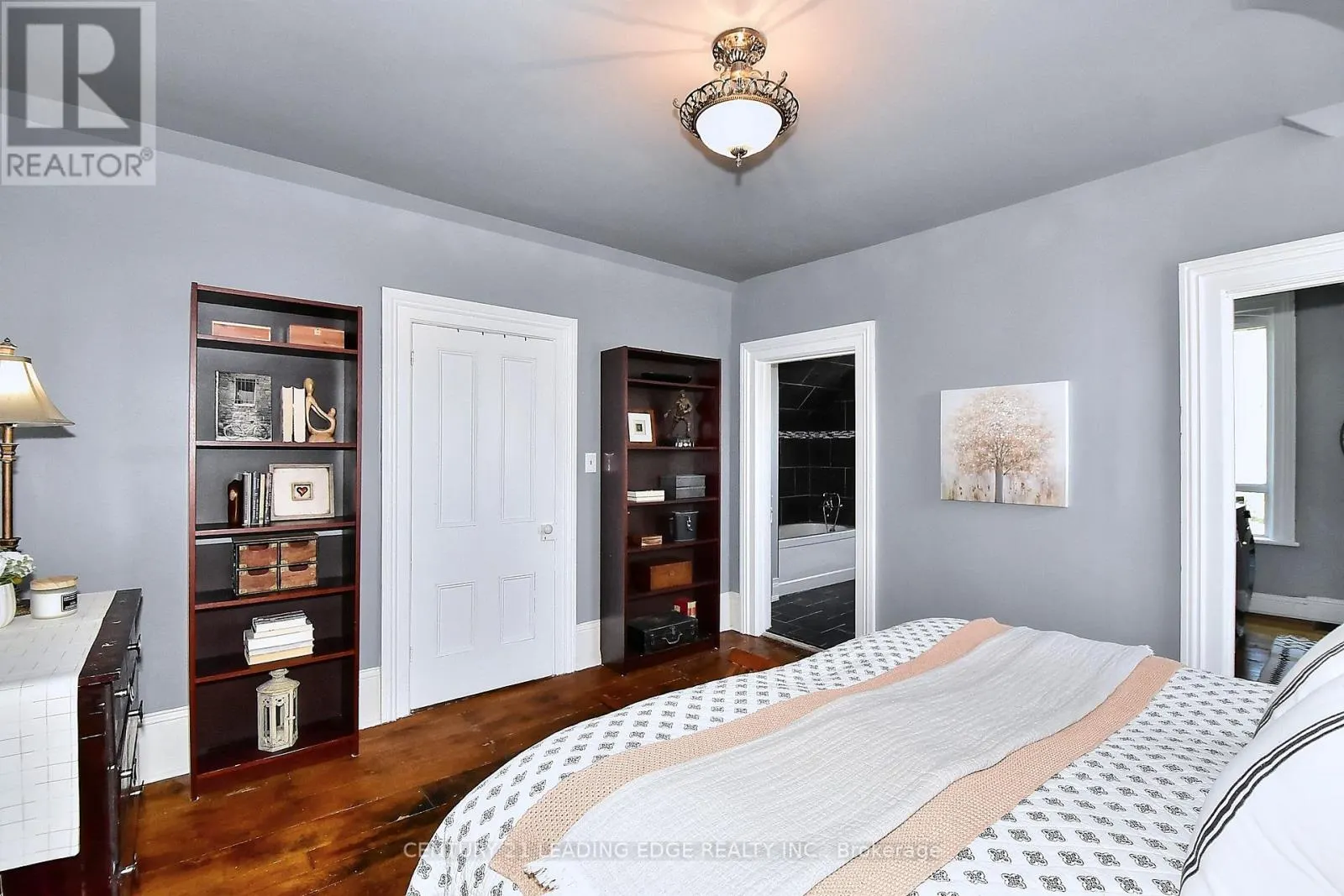 55 BROCK STREET E