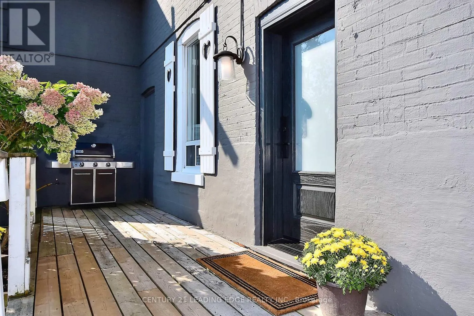 55 BROCK STREET E