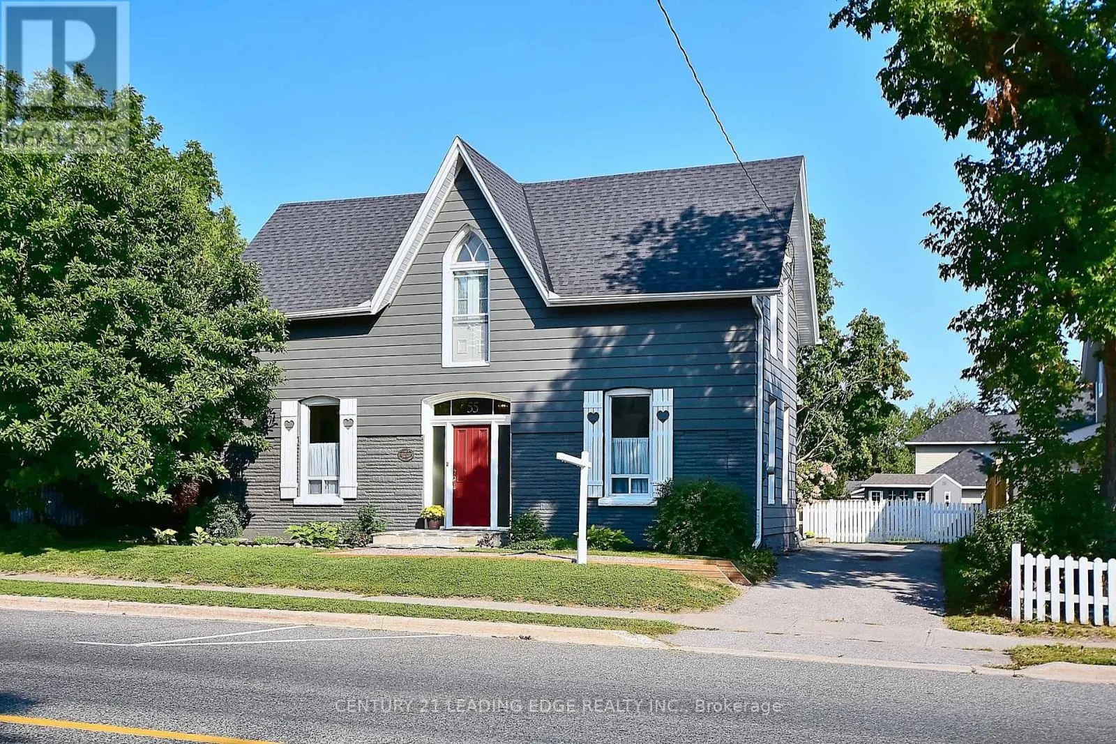 55 BROCK STREET E