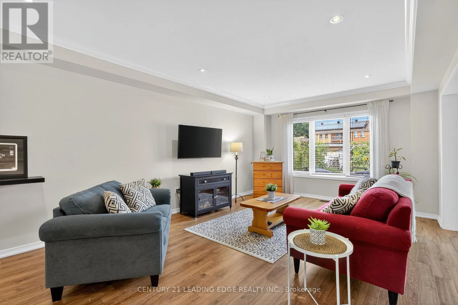 14 RENNIE STREET