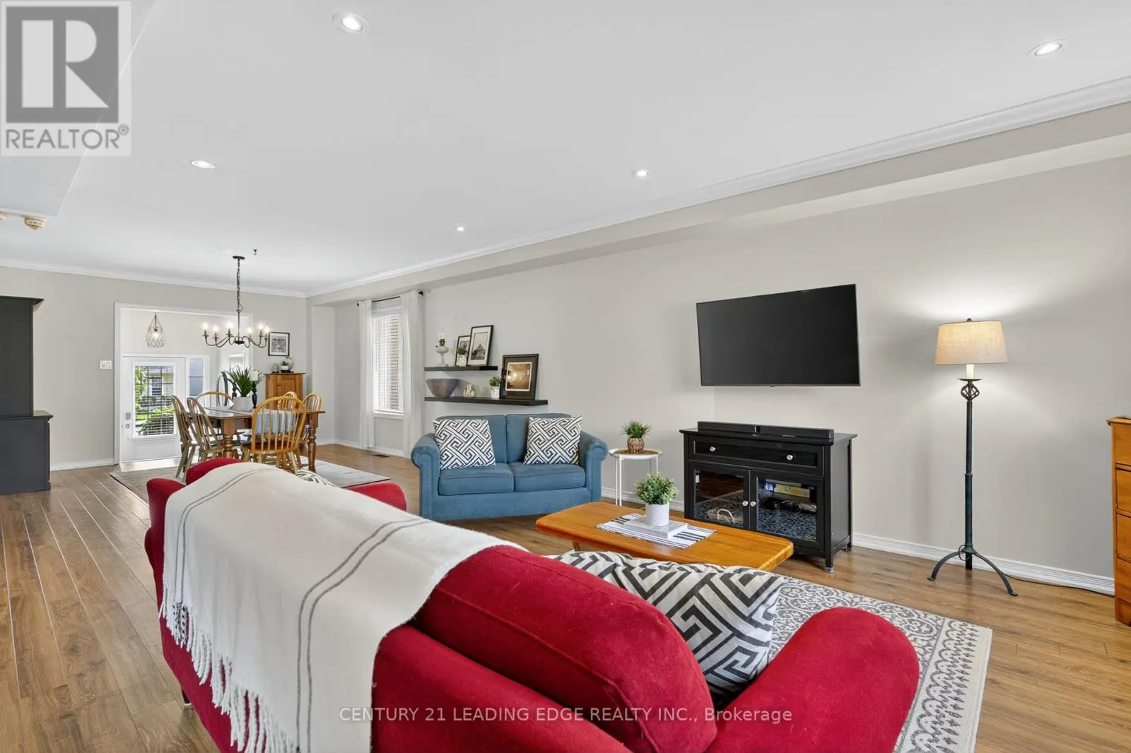 14 RENNIE STREET
