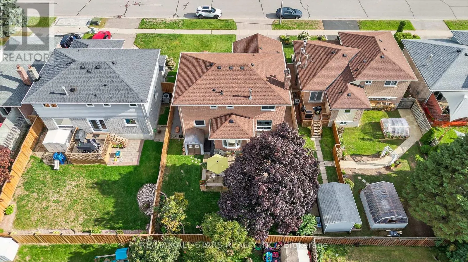 10 CASTILLE CRESCENT