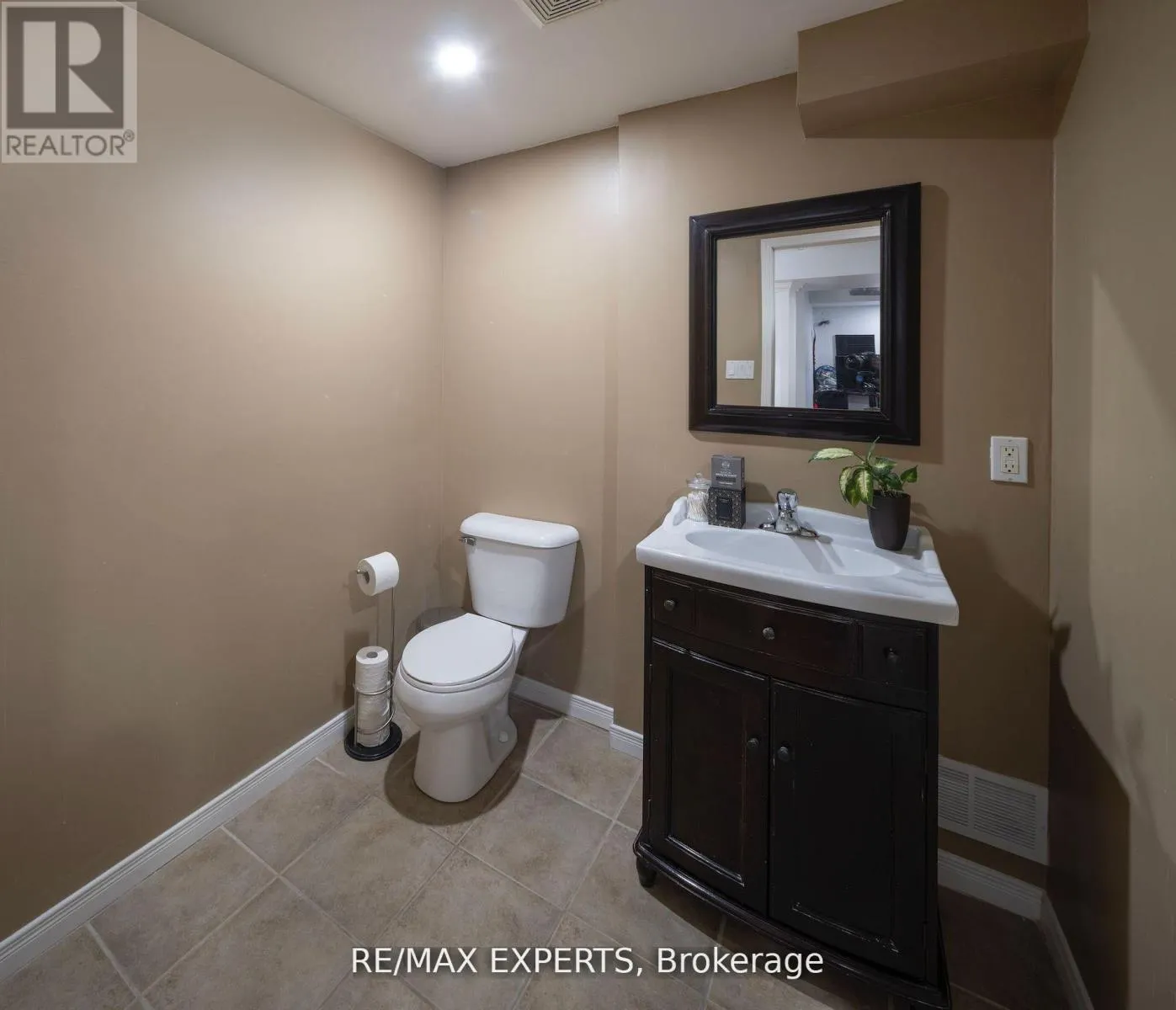 272 HOOVER PARK DRIVE