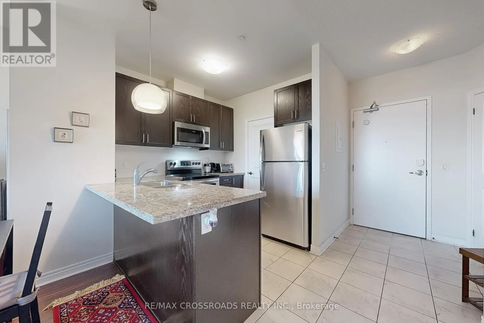 601 - 39 NEW DELHI DRIVE E