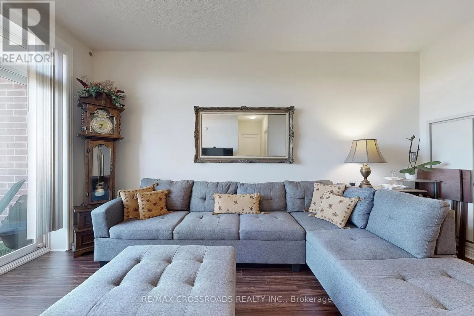601 - 39 NEW DELHI DRIVE E