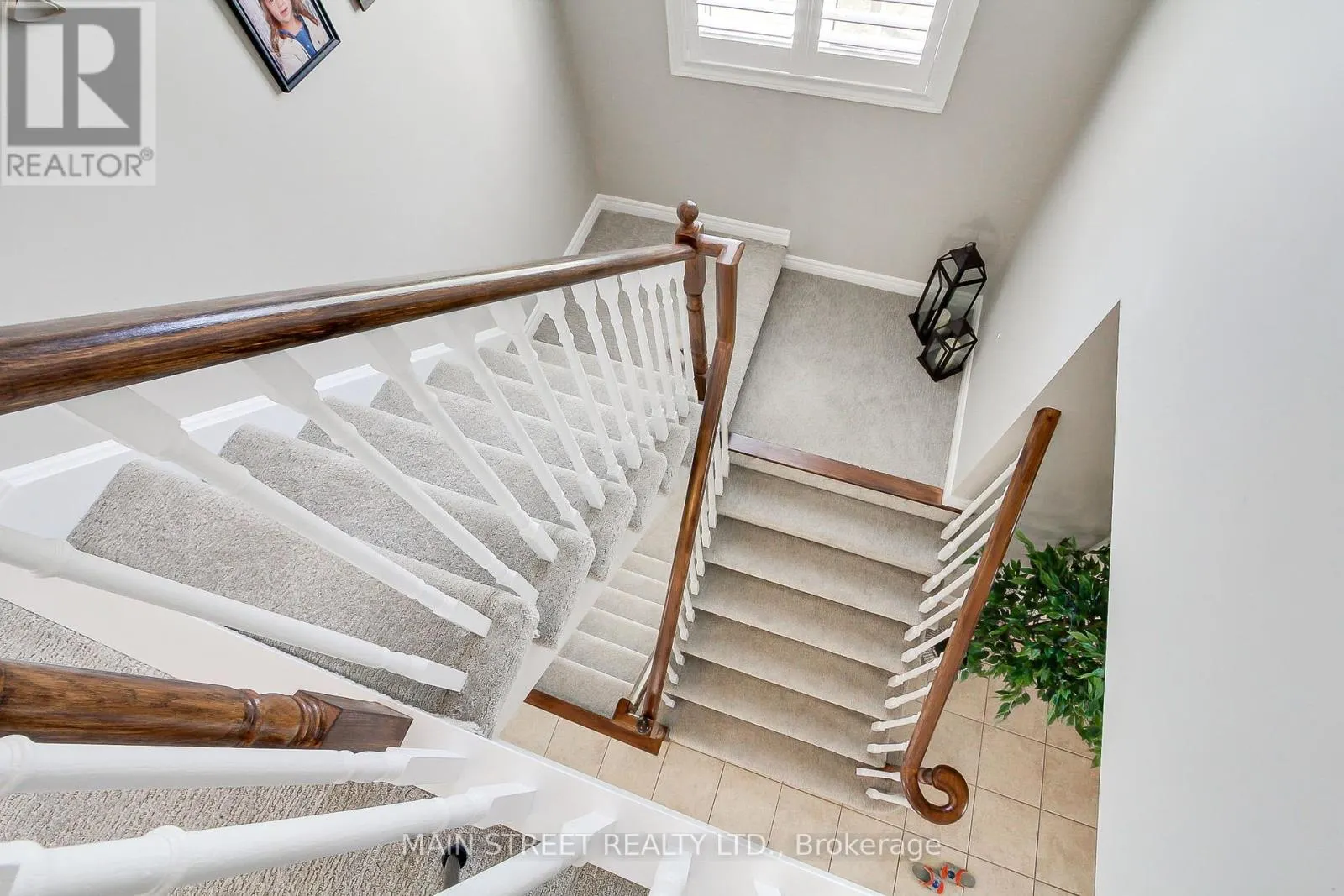 123 LAURENDALE AVENUE