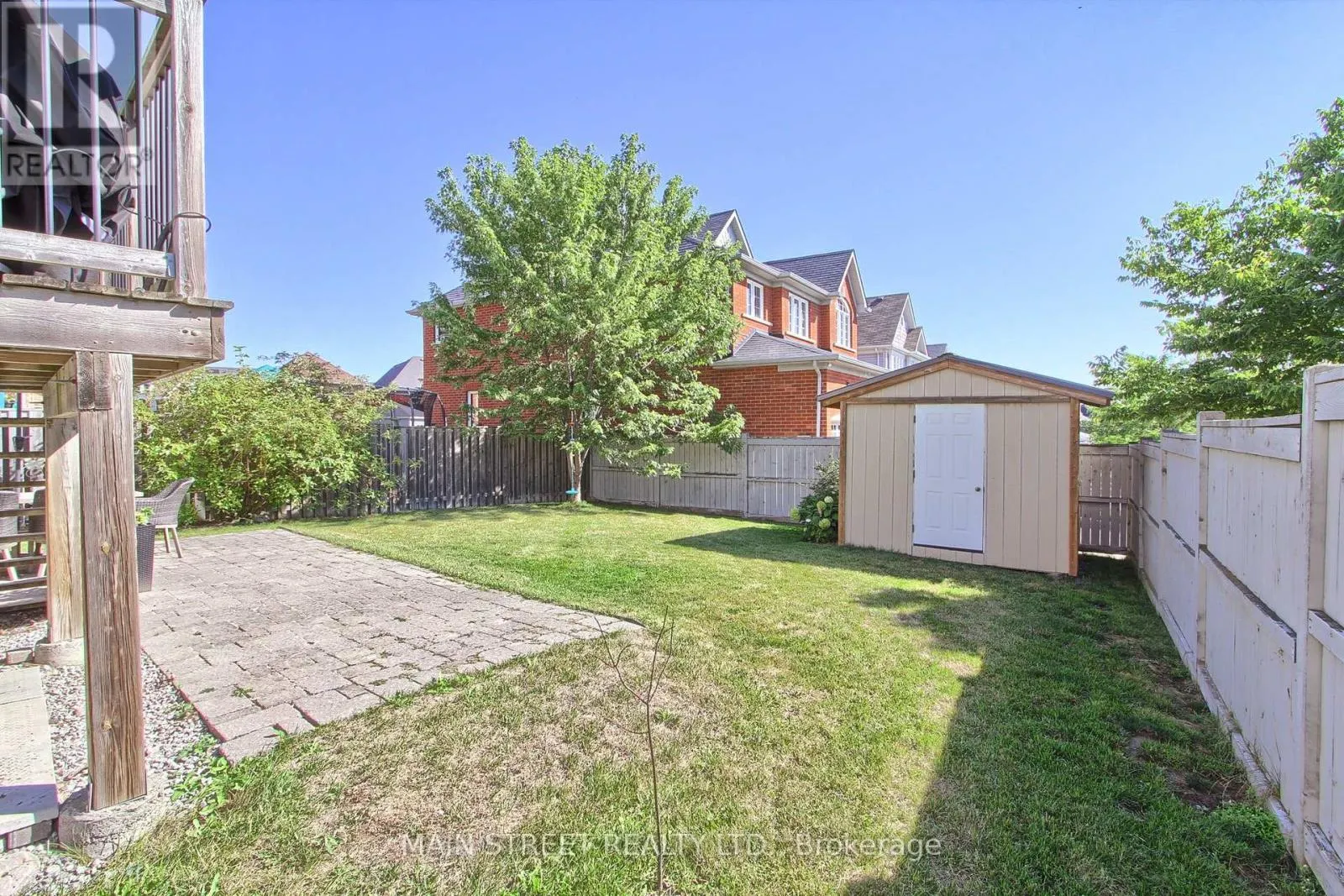 123 LAURENDALE AVENUE