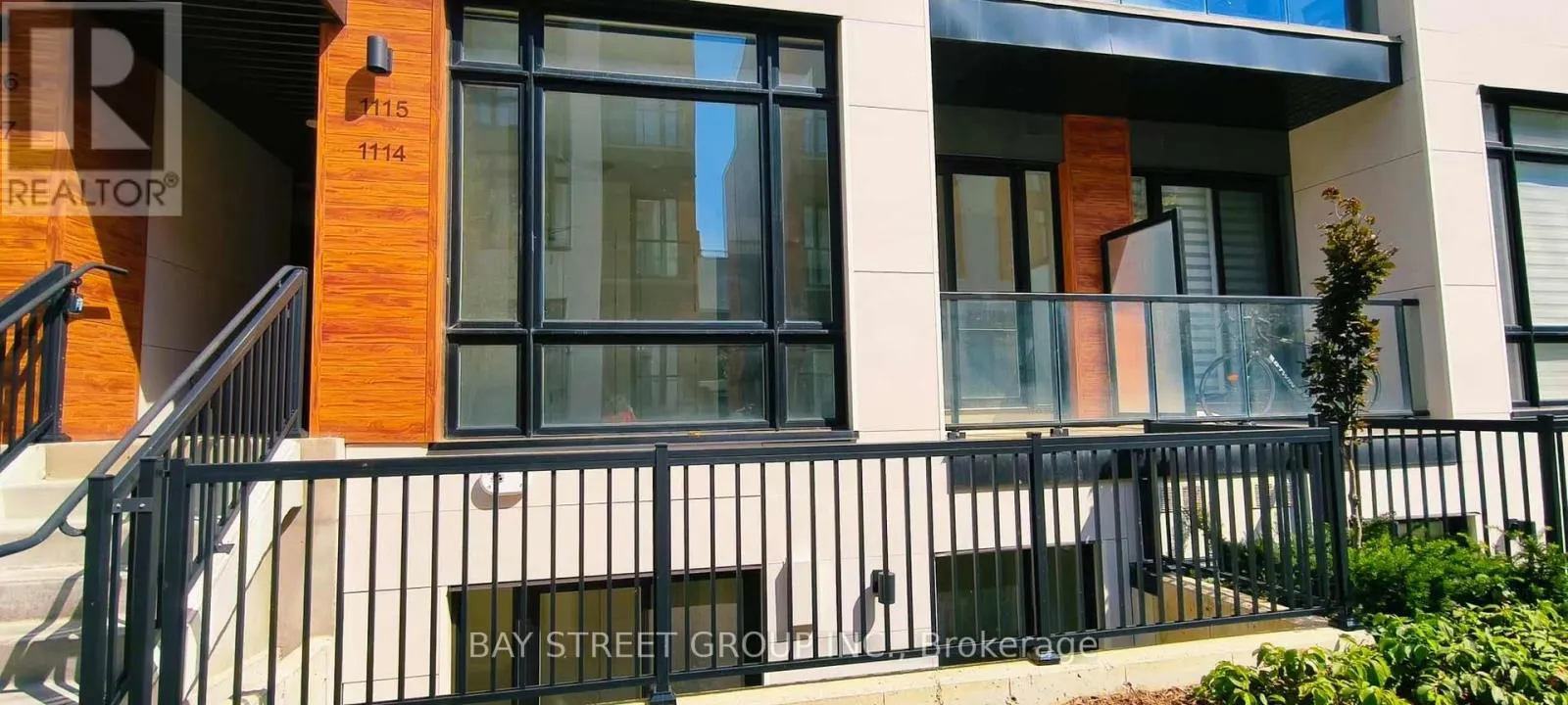 1114 - 12 DAVID EYER ROAD