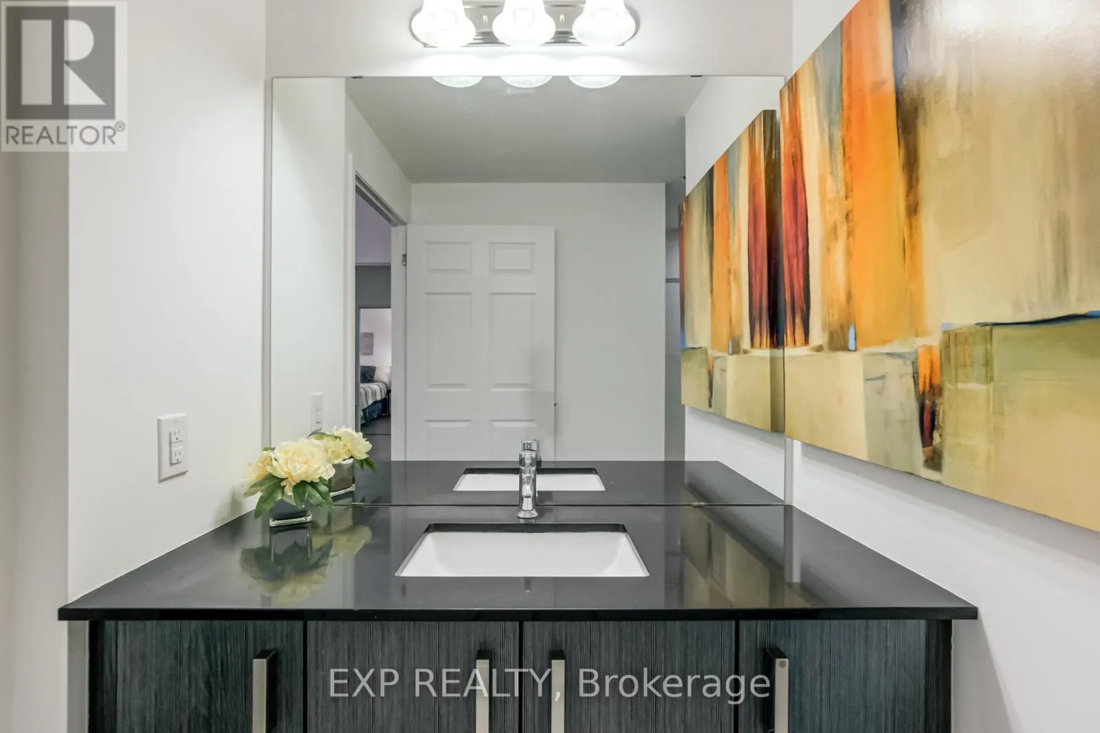 317 - 11611 YONGE STREET