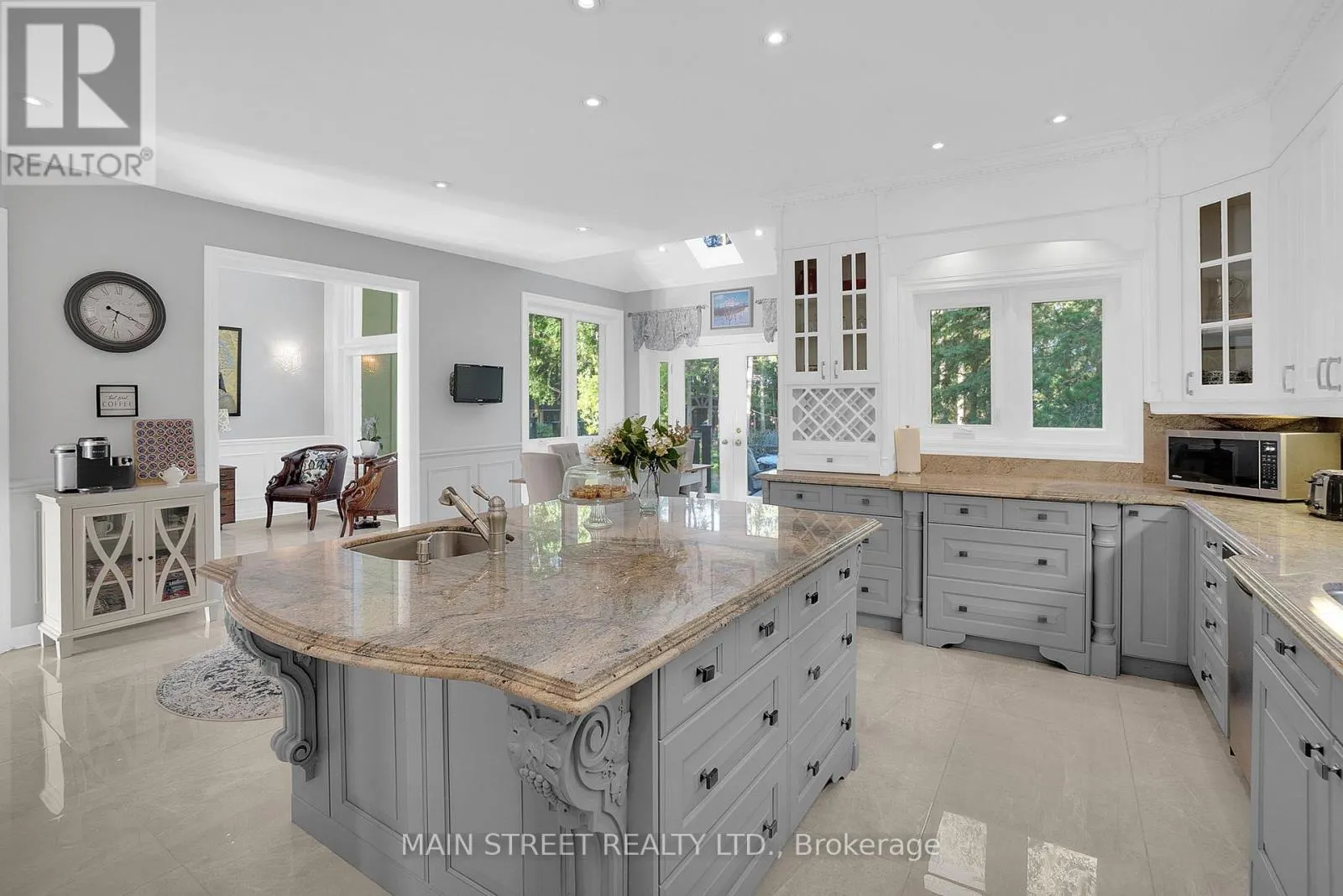 9 CEDAR RIDGE ROAD