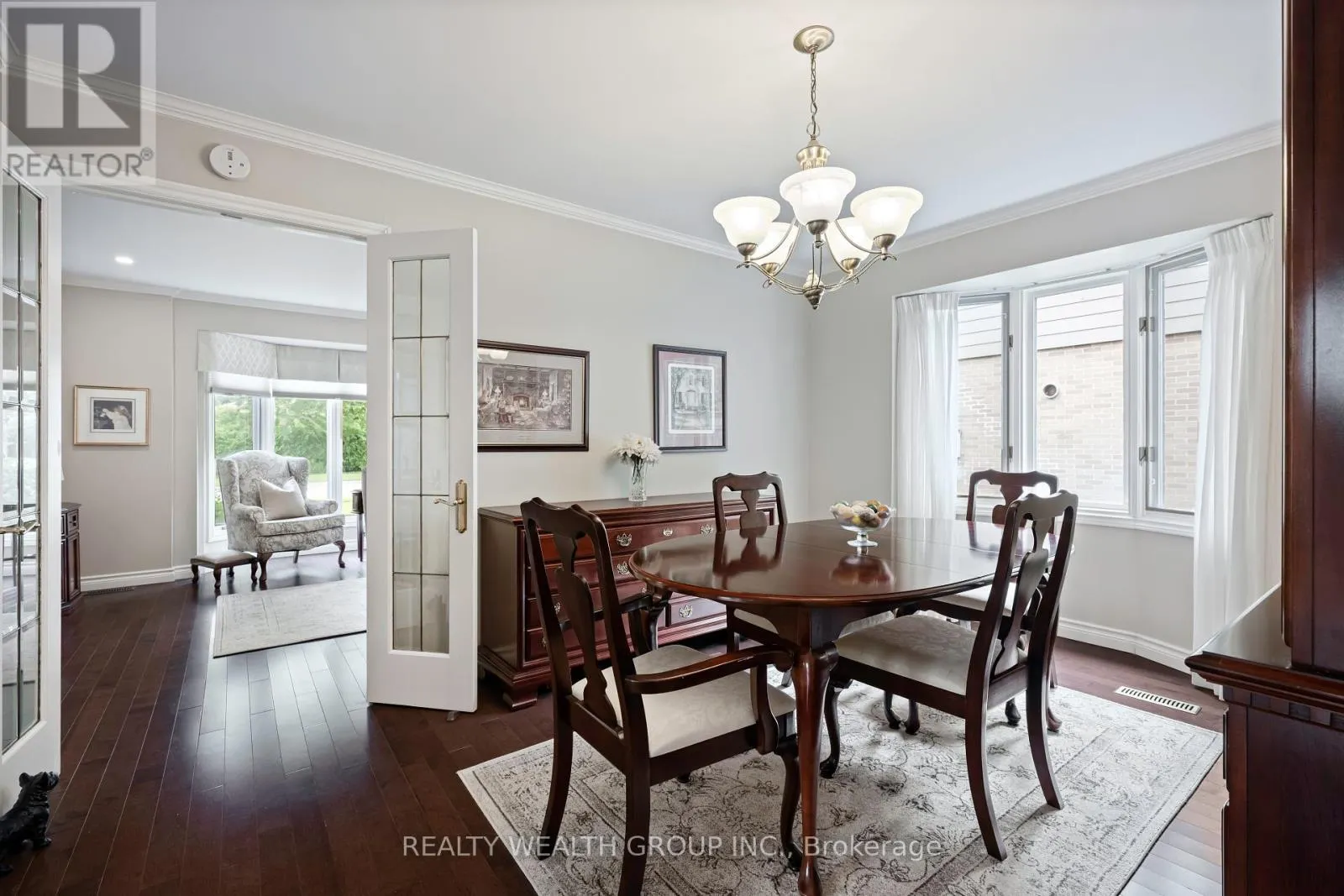86 ALEXANDER ROAD W
