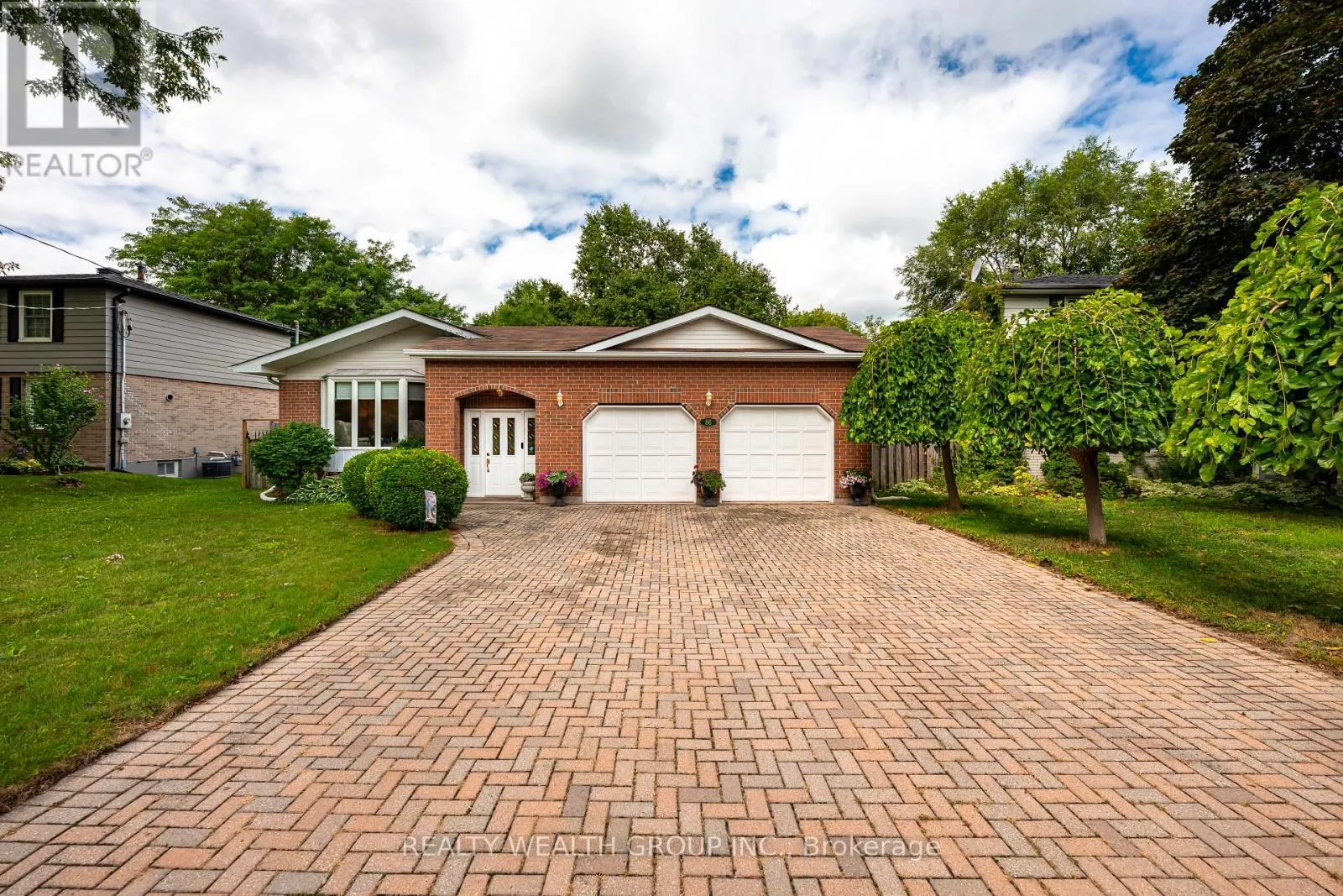 86 ALEXANDER ROAD W
