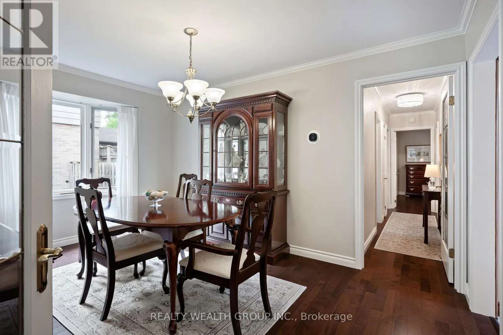 86 ALEXANDER ROAD W