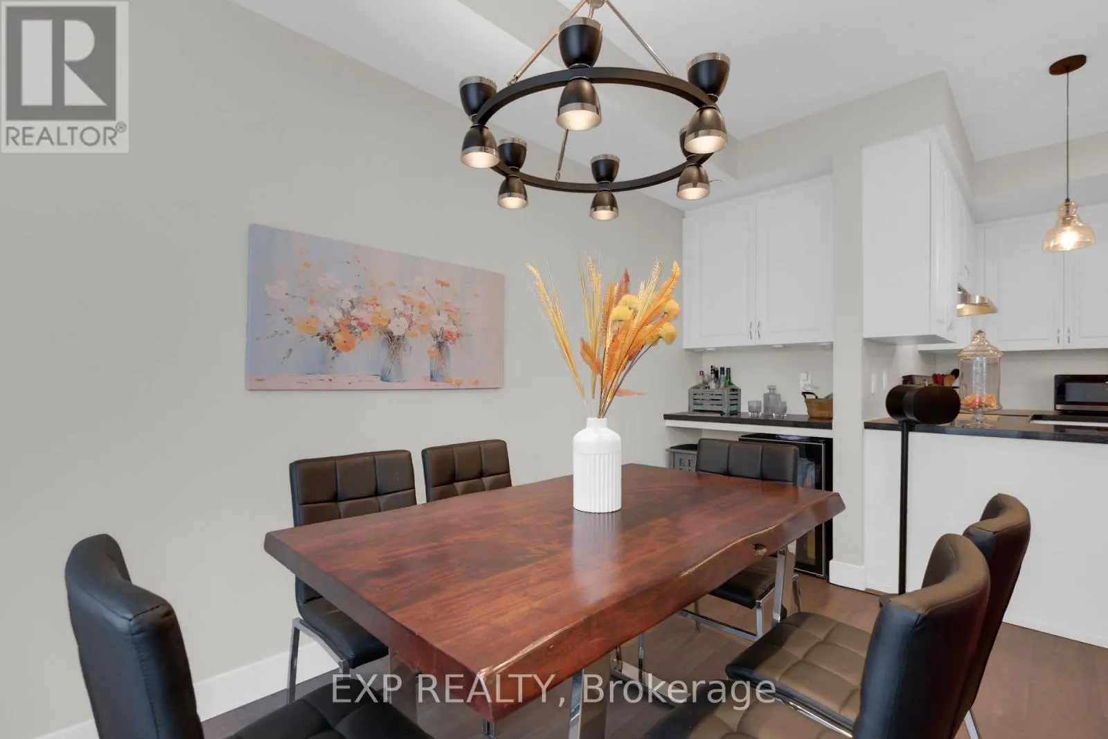 112 - 600 ALEX GARDNER CIRCLE